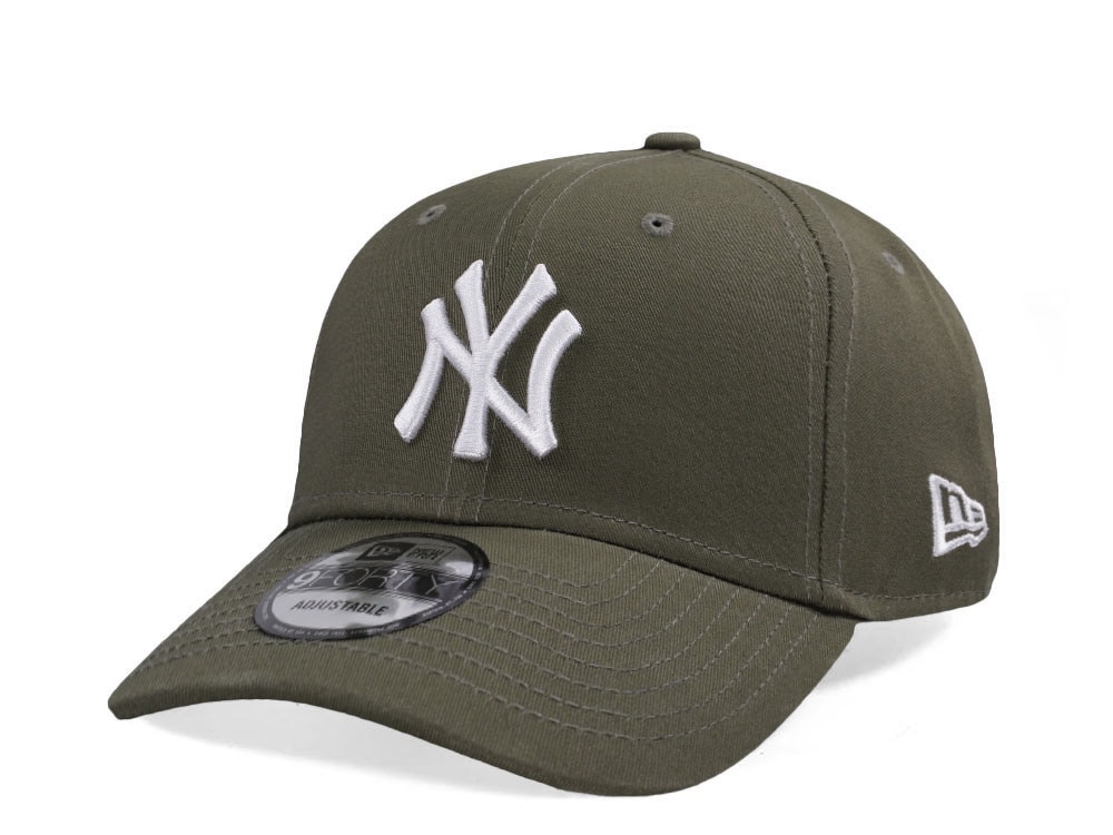 New Era New York Yankees League Essential Olive 9Forty Strapback Casquette