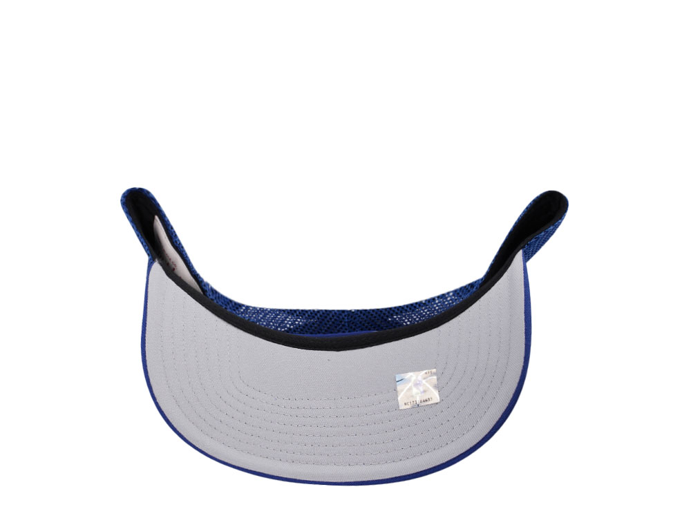 Mitchell & Ness Philadelphia 76ers Dark Blue Trucker Adjustable Fit Snapback Casquette