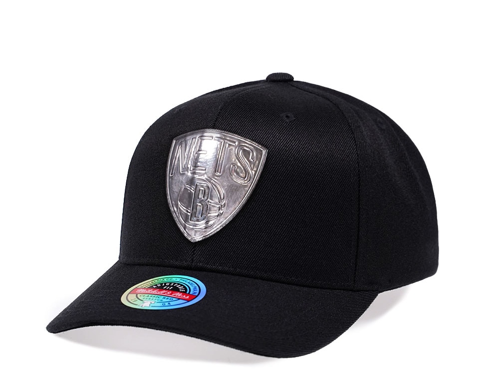 Mitchell & Ness Brooklyn Nets Liquid Chrome Red Line Flex Snapback Casquette