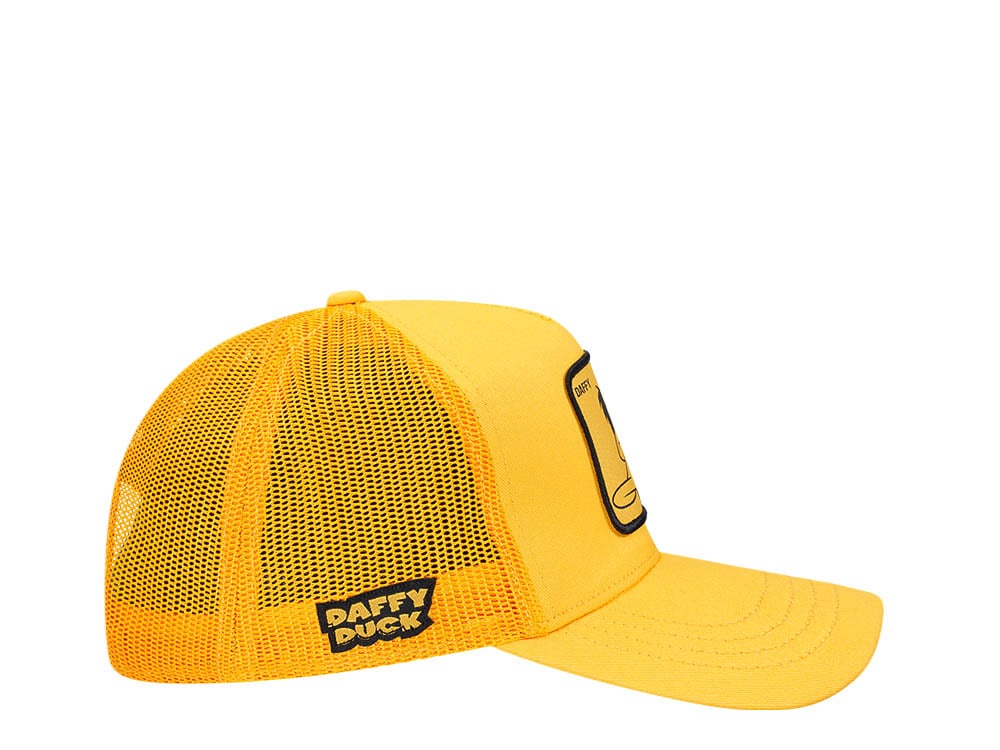 Capslab Looney Tunes Daffy Trucker Snapback Casquette