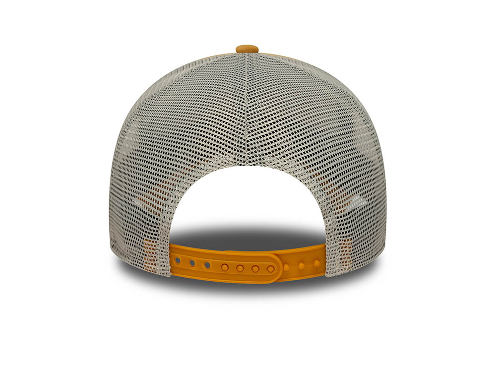 New Era Graphic Patch Beige 9Forty A Frame Trucker Snapback Casquette