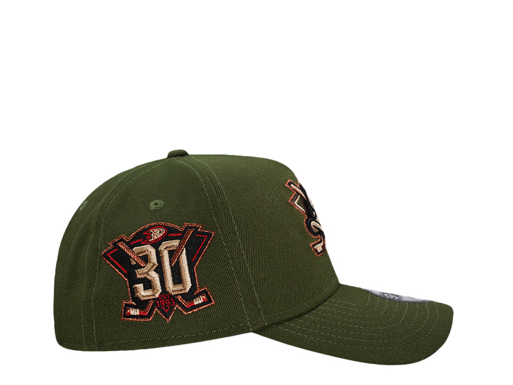 New Era Anaheim Ducks 30th Anniversary Horror Pack Rifle Green Edition 9Forty A Frame Snapback Casquette