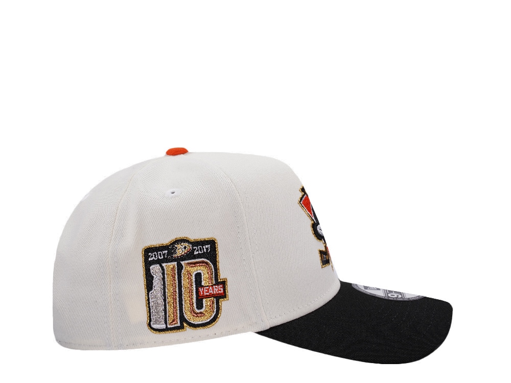 New Era Anaheim Ducks 10th Anniversary Chrome Two Tone Edition 9Forty A Frame Snapback Casquette
