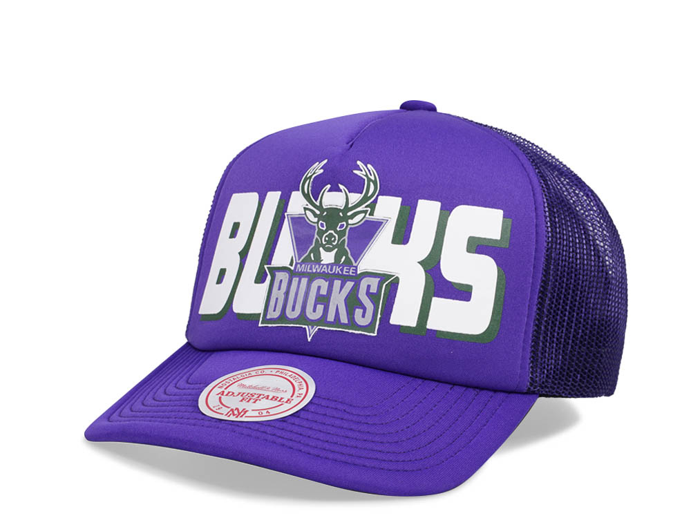 Mitchell & Ness Milwaukee Bucks Purple Billboard Trucker Snapback Casquette