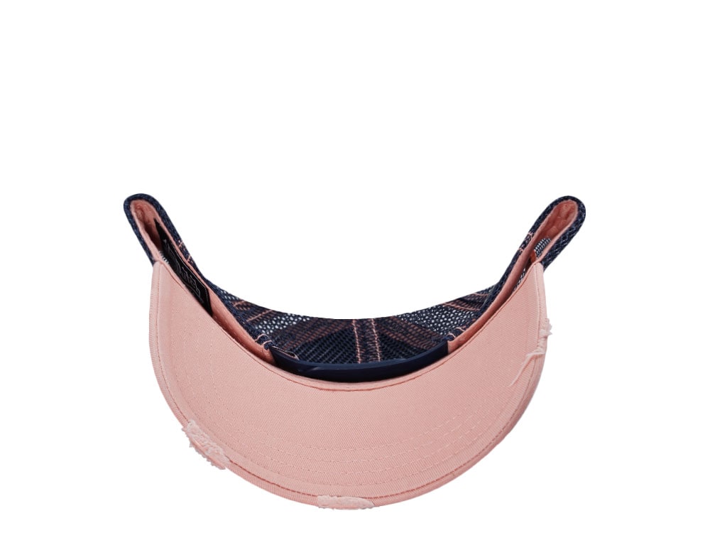 Von Dutch Oval Patch Pink Highlight Edition Trucker Snapback Casquette