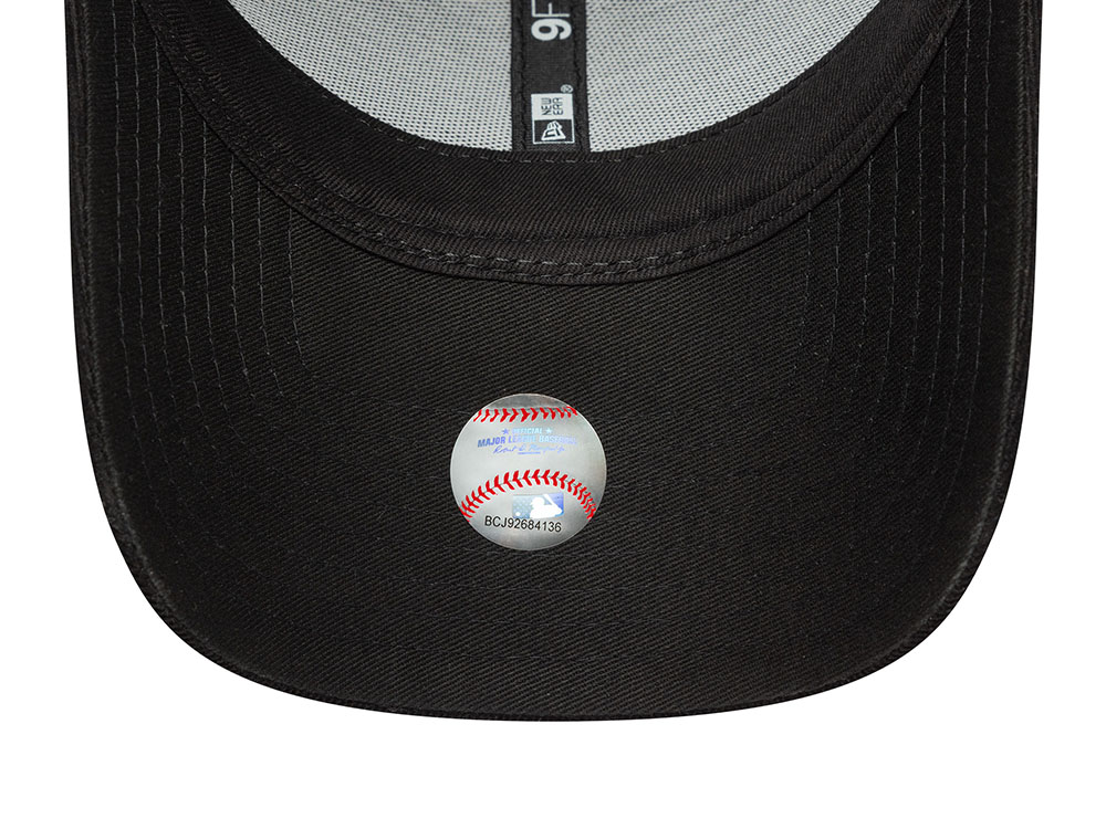 New Era New York Yankees Cord Flawless Black Edition 9Forty Strapback Casquette