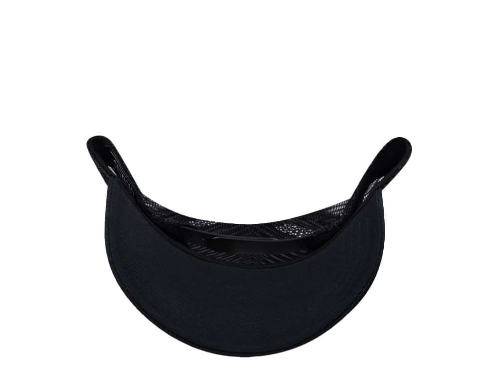 Von Dutch Script Black Trucker Snapback Casquette