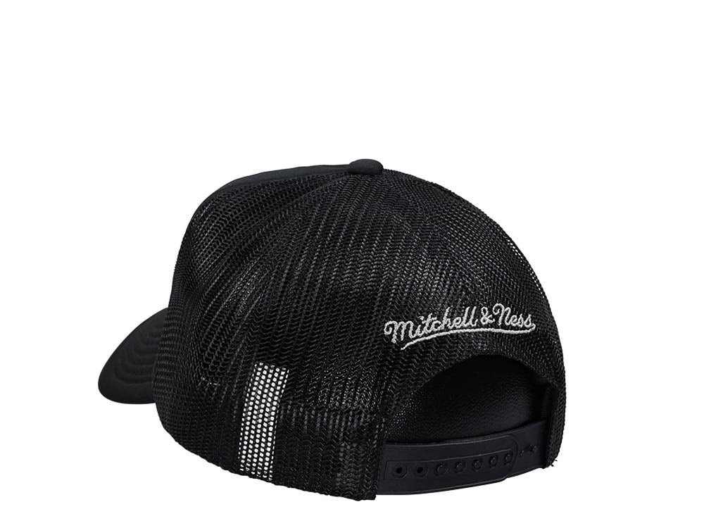 Mitchell & Ness Brooklyn Nets Black Billboard Trucker Snapback Casquette