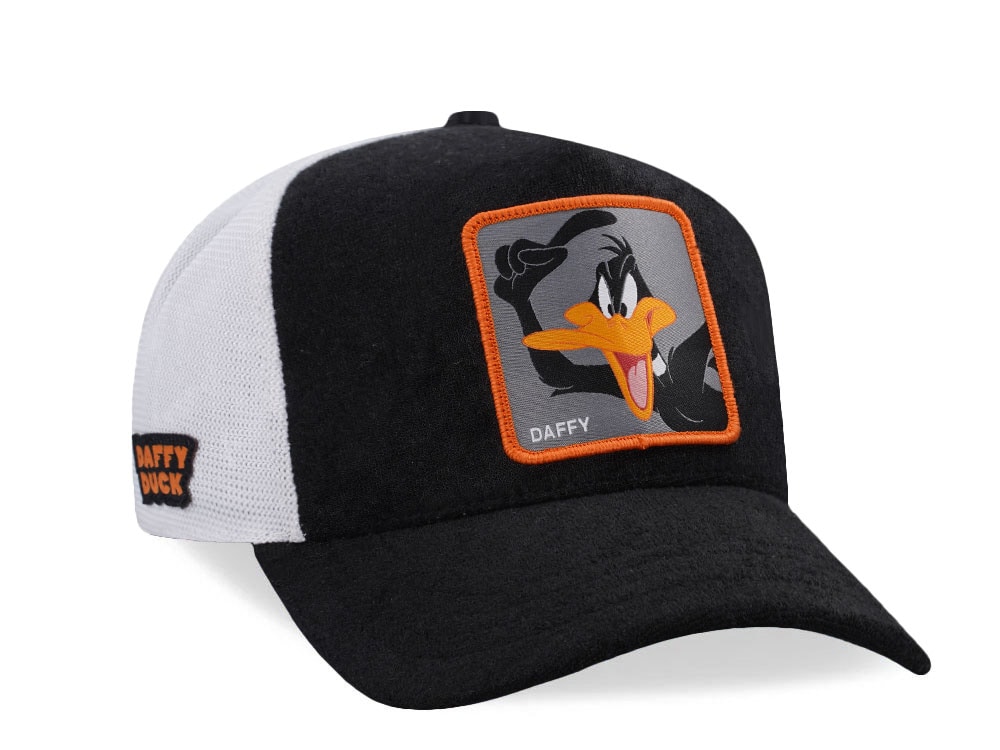 Capslab Looney Tunes Daffy Duck Black Trucker Snapback Casquette
