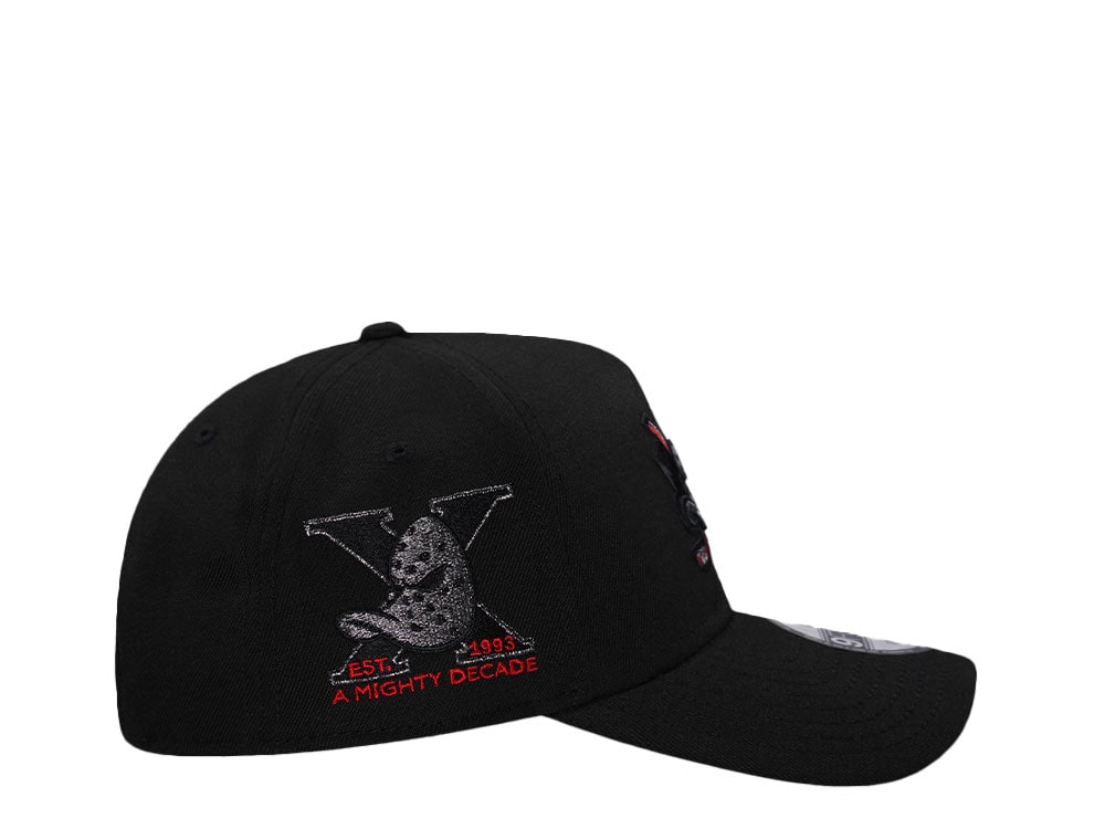 New Era Anaheim Ducks 10th Anniversary Metallic Blackout Red Edition 9Forty A Frame Snapback Casquette