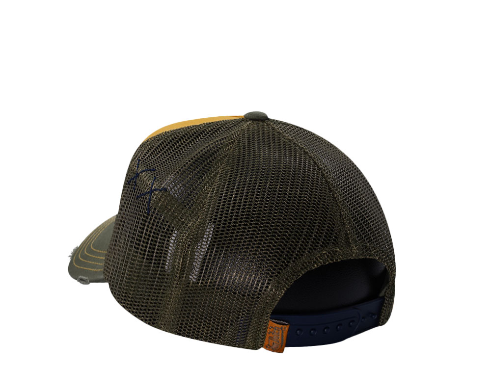 Von Dutch Distressed Oval Patch Yellow Trucker Snapback Casquette