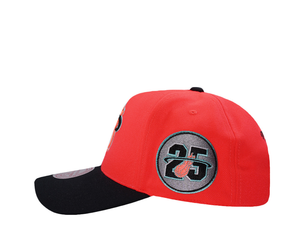 Mitchell & Ness Miami Heat NBA In The City Neon Orange Edition Pro Pinch Fit Snapback Casquette