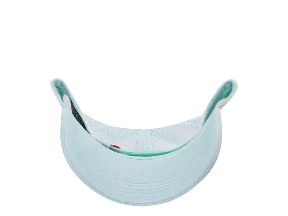 Von Dutch Oval Patch Light Teal Velour Edition Trucker Snapback Casquette