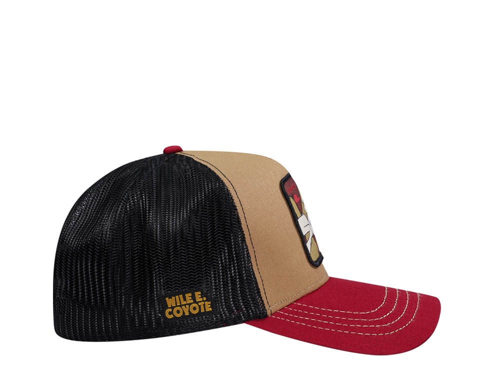 Capslab Looney Tunes Wile E Coyote Orange/Red/Black Trucker Snapback Casquette