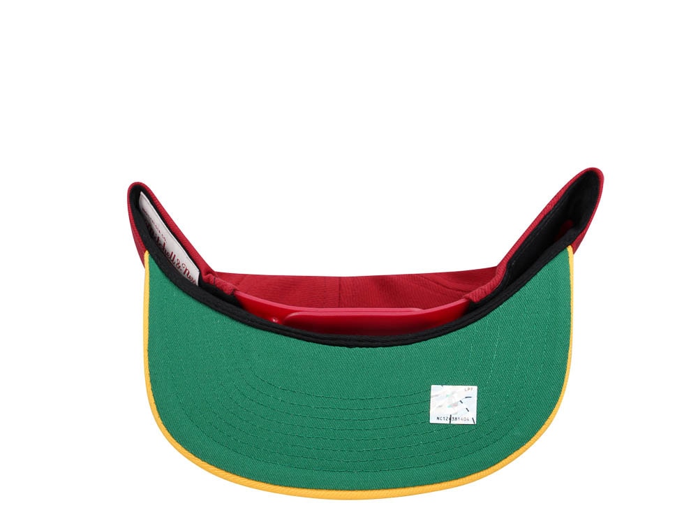 Mitchell & Ness Atlanta Hawks Breakthrough Two Tone Snapback Casquette