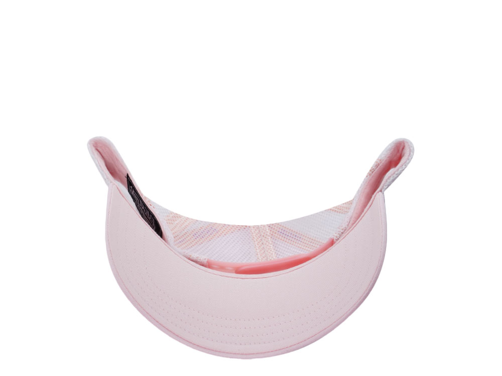 Von Dutch Love Heart Patch Pink Trucker Snapback Casquette
