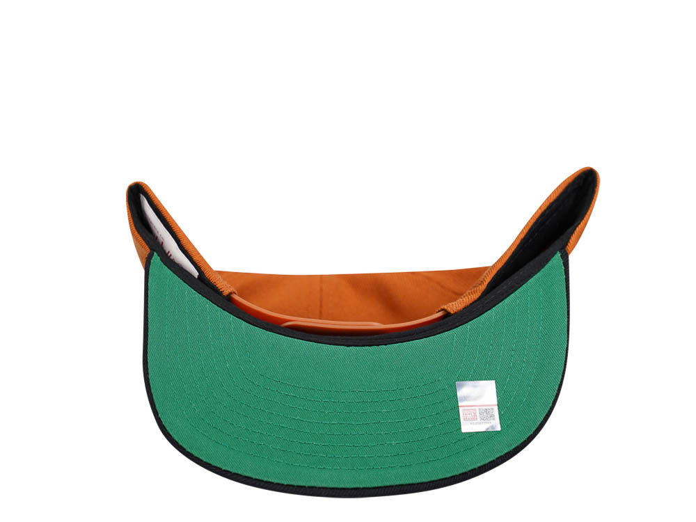 Mitchell & Ness University of Texas Team Two Tone 2.0 Snapback Casquette