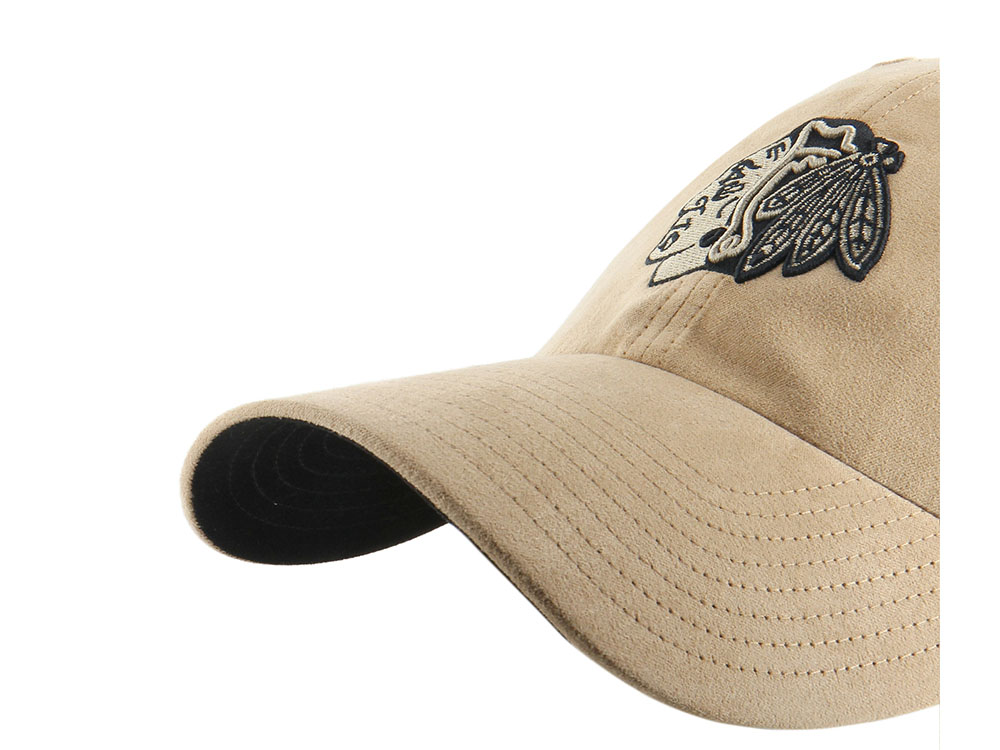 47Brand Chicago Blackhawks Khaki Ballpark Suede Edition Clean Up Strapback Casquette
