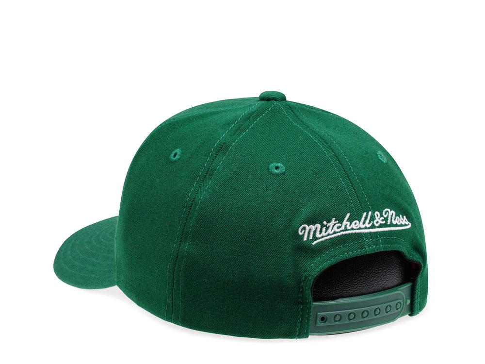 Mitchell & Ness Milwaukee Bucks Saint Red Line Flex Snapback Casquette