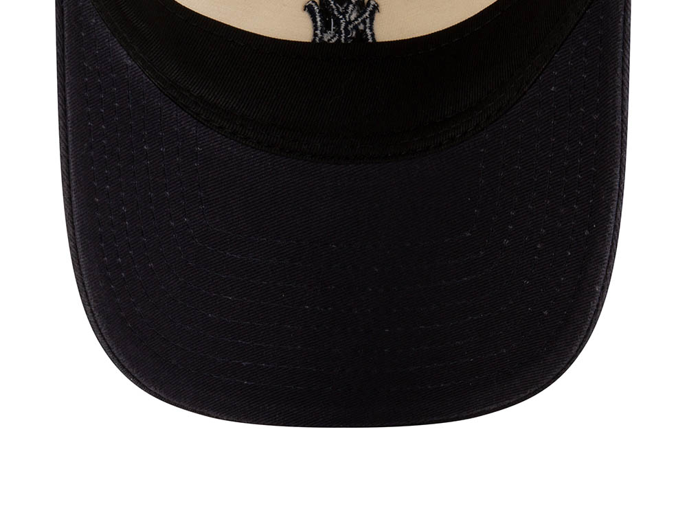 New Era New York Yankees Small Icon Stone Womens 9Twenty Trucker Snapback Casquette
