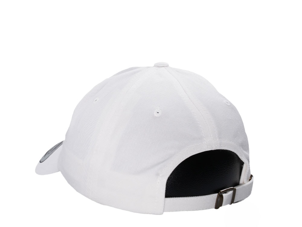 Yupoong Basic White Low Profile Strapback Casquette
