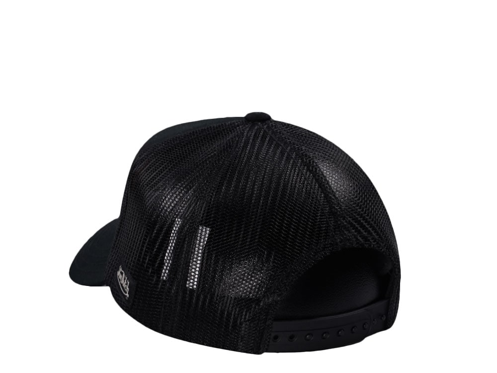 Von Dutch Script Black Trucker Snapback Casquette