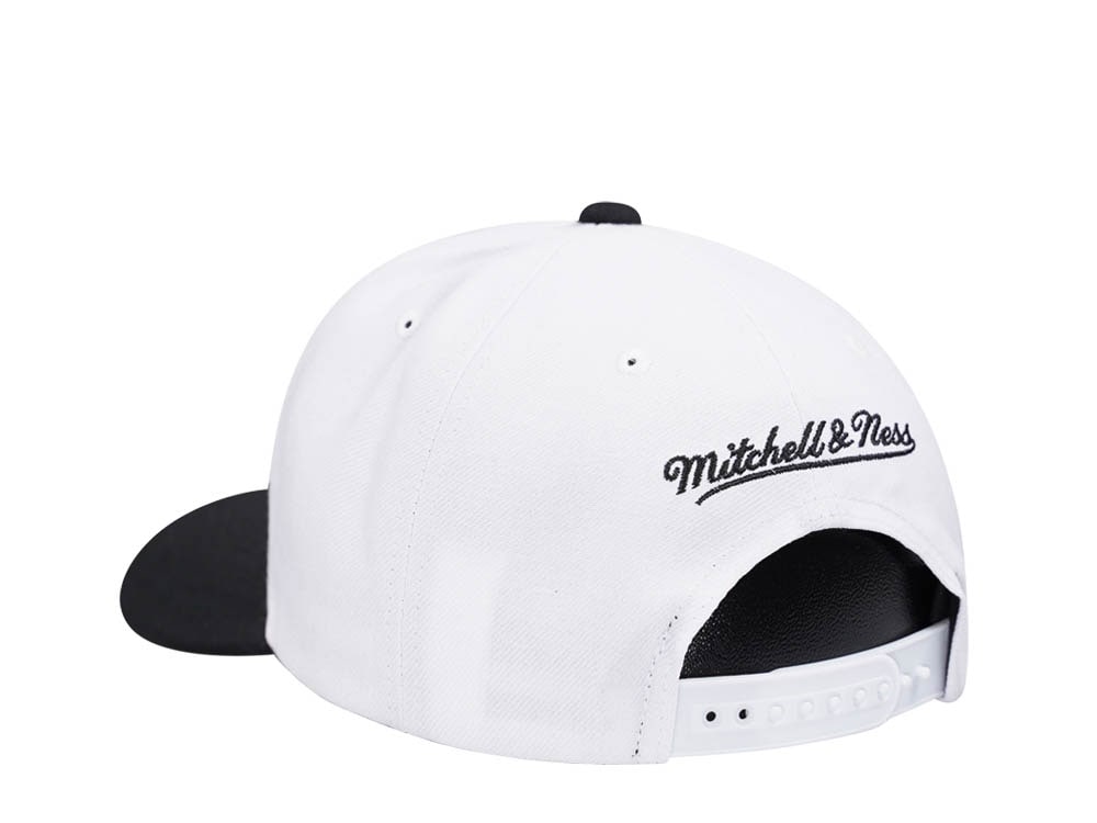Mitchell & Ness San Antonio Spurs Team Two Tone 2.0 Pro White Snapback Casquette