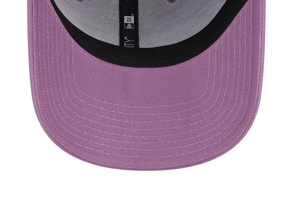 New Era New York Yankees League Essential Purple 9Forty Strapback Casquette