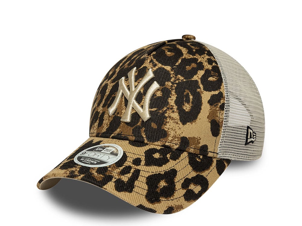 New Era New York Yankees Leopard Print M Crown 9Forty Womens A Frame Trucker Snapback Casquette
