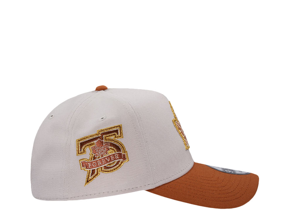 New Era Toronto Maple Leafs 75th Anniversary Chrome Two Tone Edition 9Forty A Frame Snapback Casquette