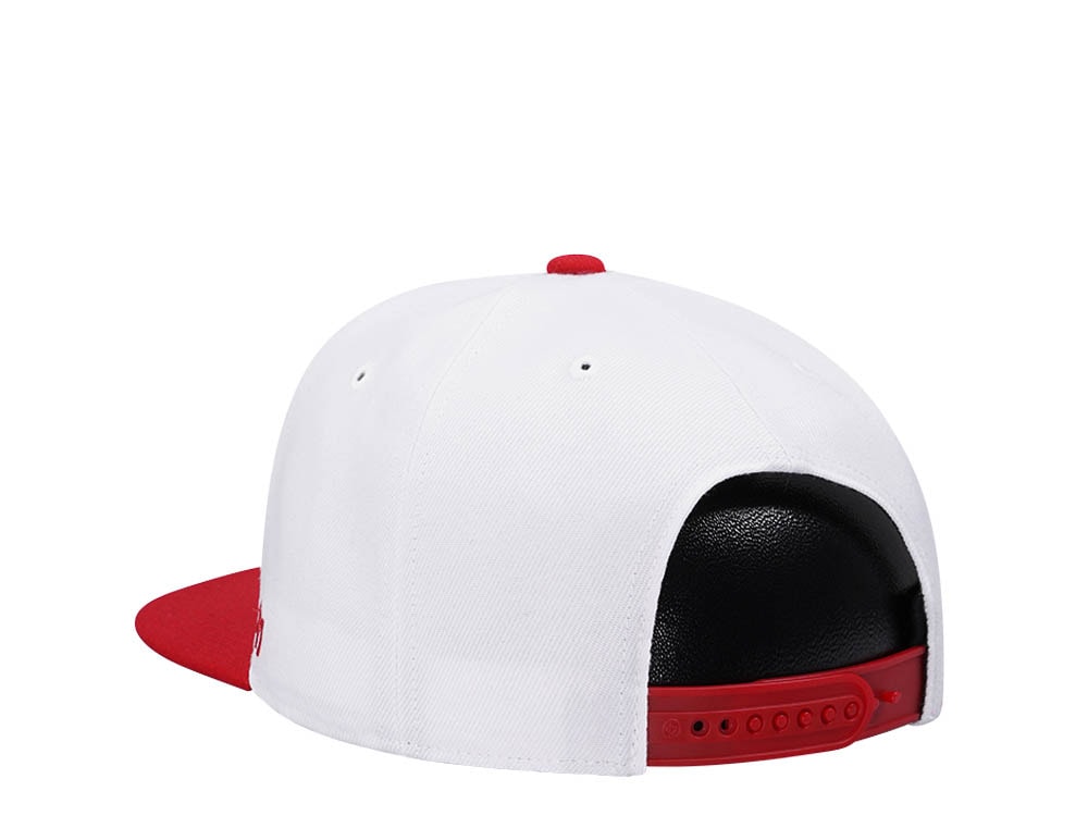 47Brand Chicago Blackhawks White Crosstown Script Captain MVP Snapback Casquette