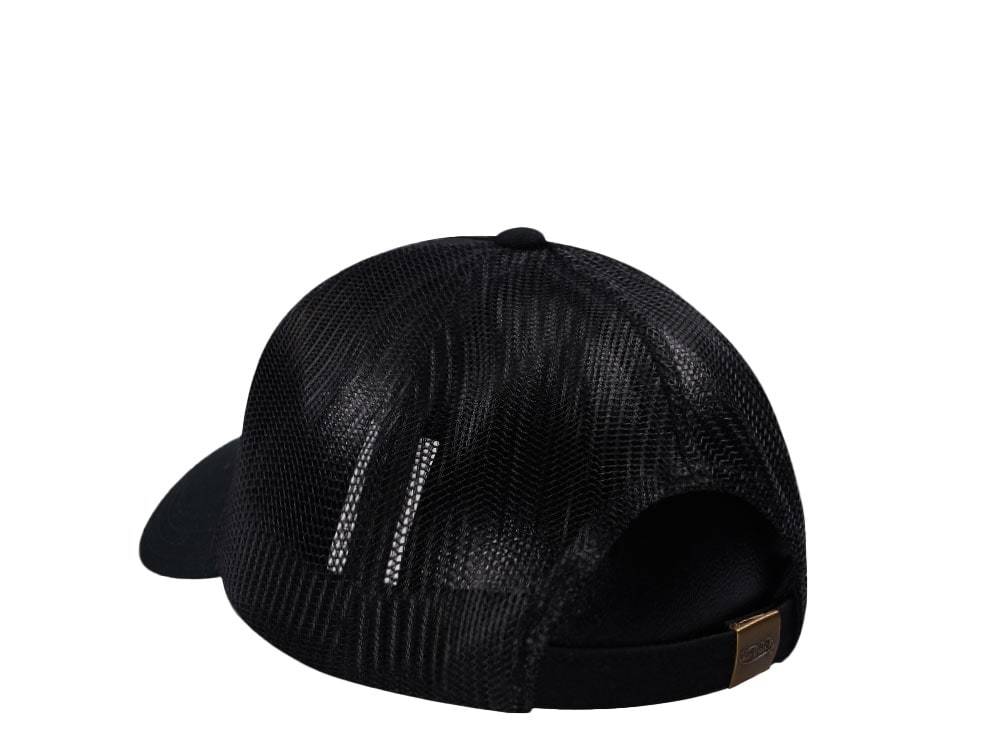 Von Dutch Oval Patch Black Trucker Snapback Casquette