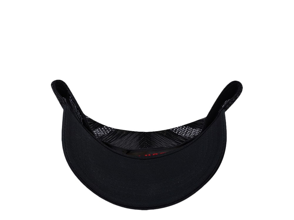Von Dutch Love Patch Black Trucker Snapback Casquette