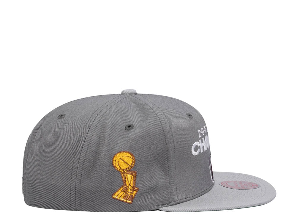 Mitchell & Ness Miami Heat 12 Champs Gray Snapback Casquette