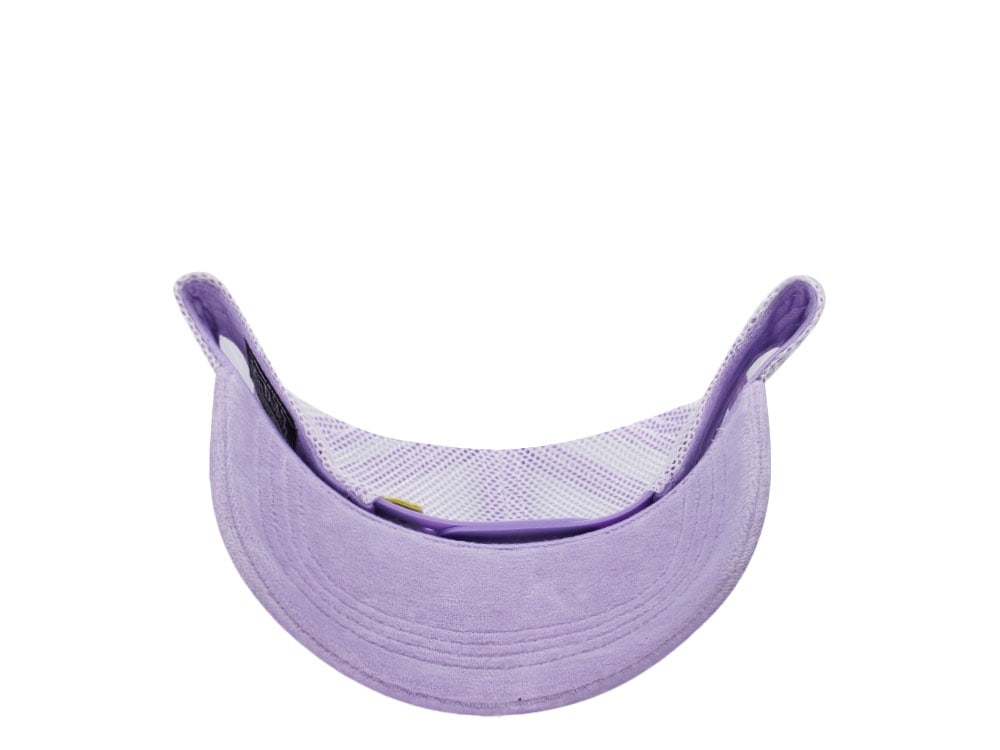 Von Dutch Oval Patch Lavender Velour Edition Trucker Snapback Casquette