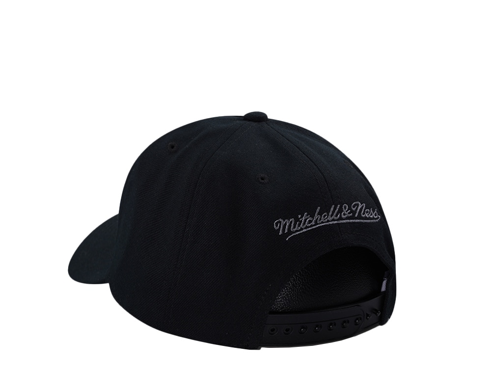 Mitchell & Ness Brooklyn Nets 404 Club Camo Black Edition Pro Pinch Fit Snapback Casquette