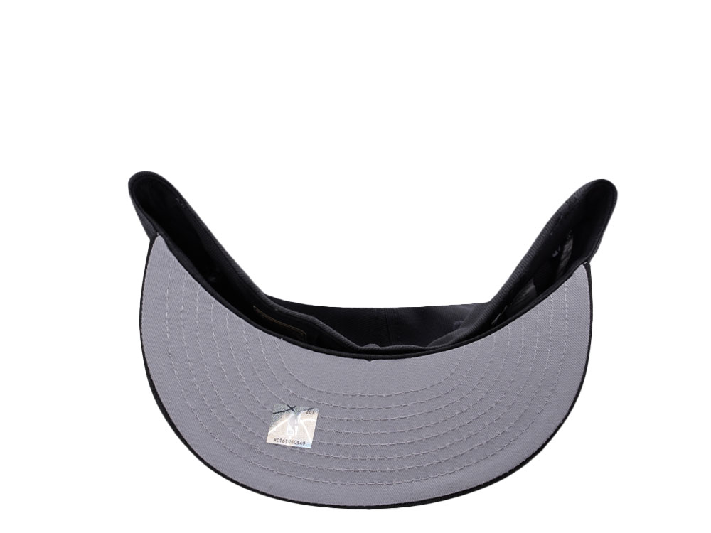 New Era Detroit Pistons NBA Eastern Conference Dark Gray Glow In The Dark Moon Edition 59Fifty Fitted Casquette
