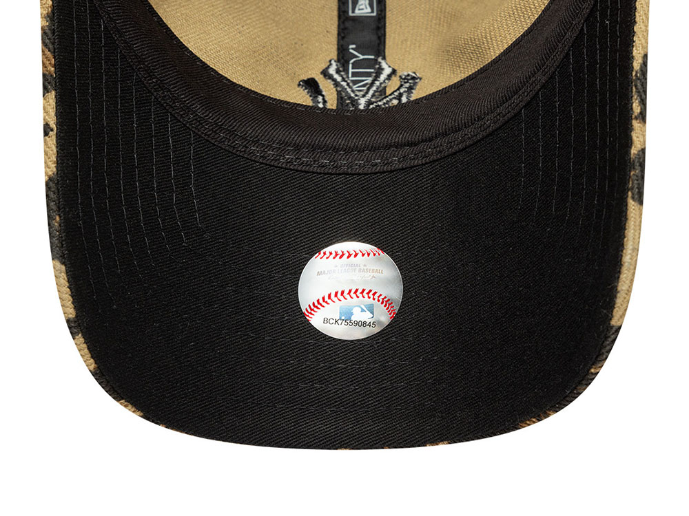 New Era New York Yankees Leopard Print Womens 9Twenty Strapback Casquette