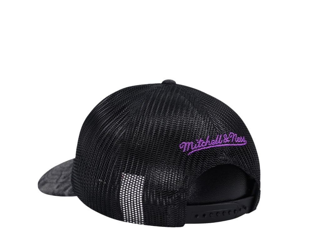 Mitchell & Ness Toronto Raptors Burnt Ends Black Trucker Snapback Casquette