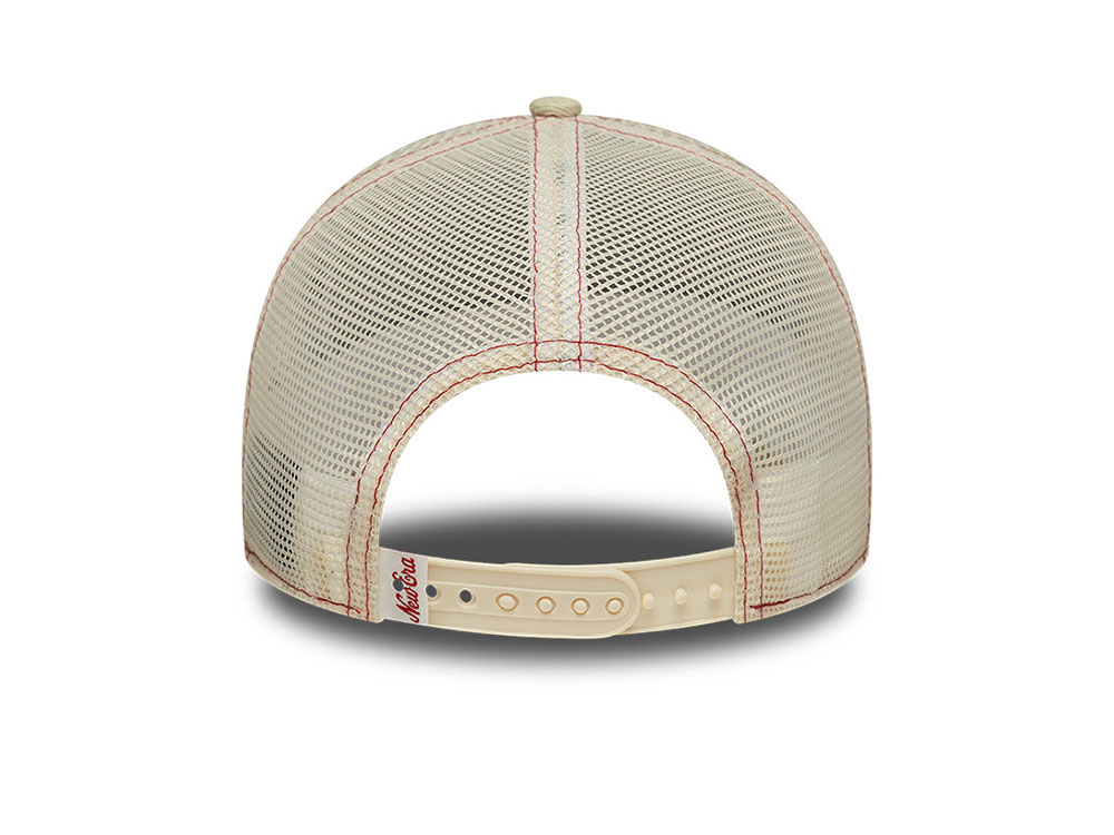 New Era Oval Patch Beige 9Forty Womens Trucker Snapback Casquette