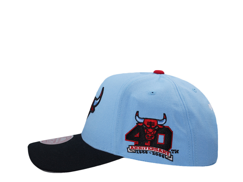 Mitchell & Ness Chicago Bulls NBA In The City Sky Blue Edition Pro Pinch Fit Snapback Casquette