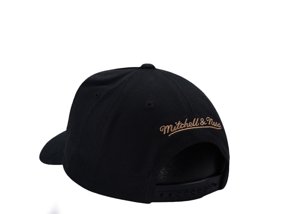Mitchell & Ness Philadelphia 76ers Black Pro Pinch Fit Snapback Casquette