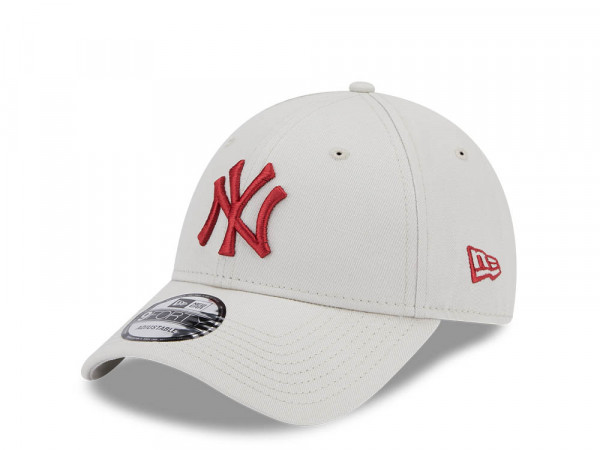 New Era New York Yankees League Essential Stone 9Forty Strapback Cap