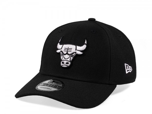 New Era Chicago Bulls Black and White Edition 9Forty Snapback Cap