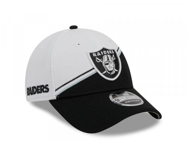 New Era Las Vegas Raiders NFL Sideline 2023 Black White  9Forty Snapback Cap