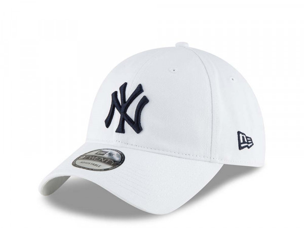 New Era New York Yankees White Core Classic 9Twenty Strapback Cap