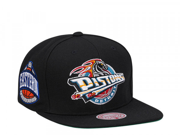 Mitchell & Ness Detroit Pistons Conference Patch Black Snapback Cap