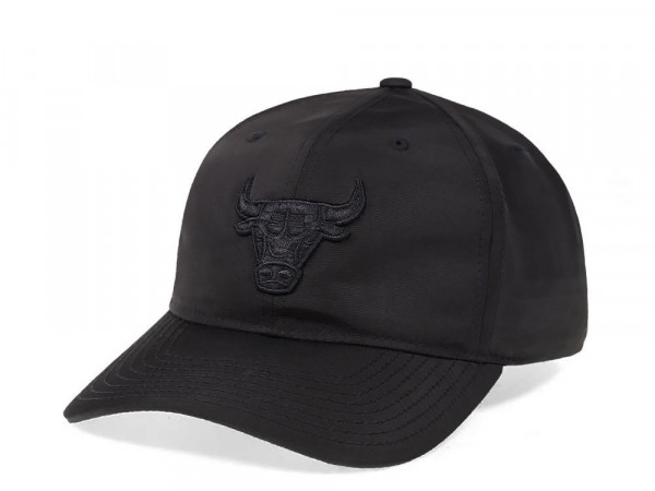 Mitchell & Ness Chicago Bulls Low Pro Original Fit Snapback Cap