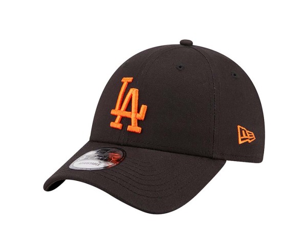 New Era Los Angeles Dodgers Black Essential 9Forty Strapback Cap