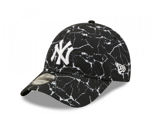 New Era New York Yankees Black Marble Edition 9Forty Strapback Cap